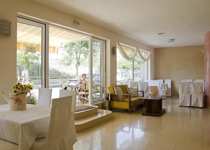 Family Electra Pomorie