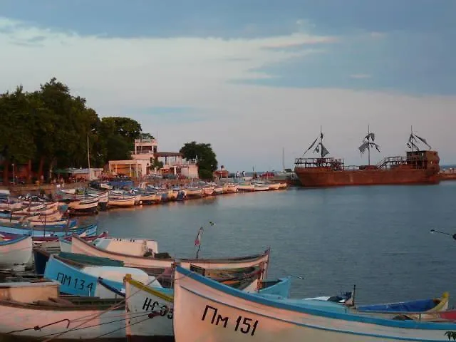 Family Electra Pomorie